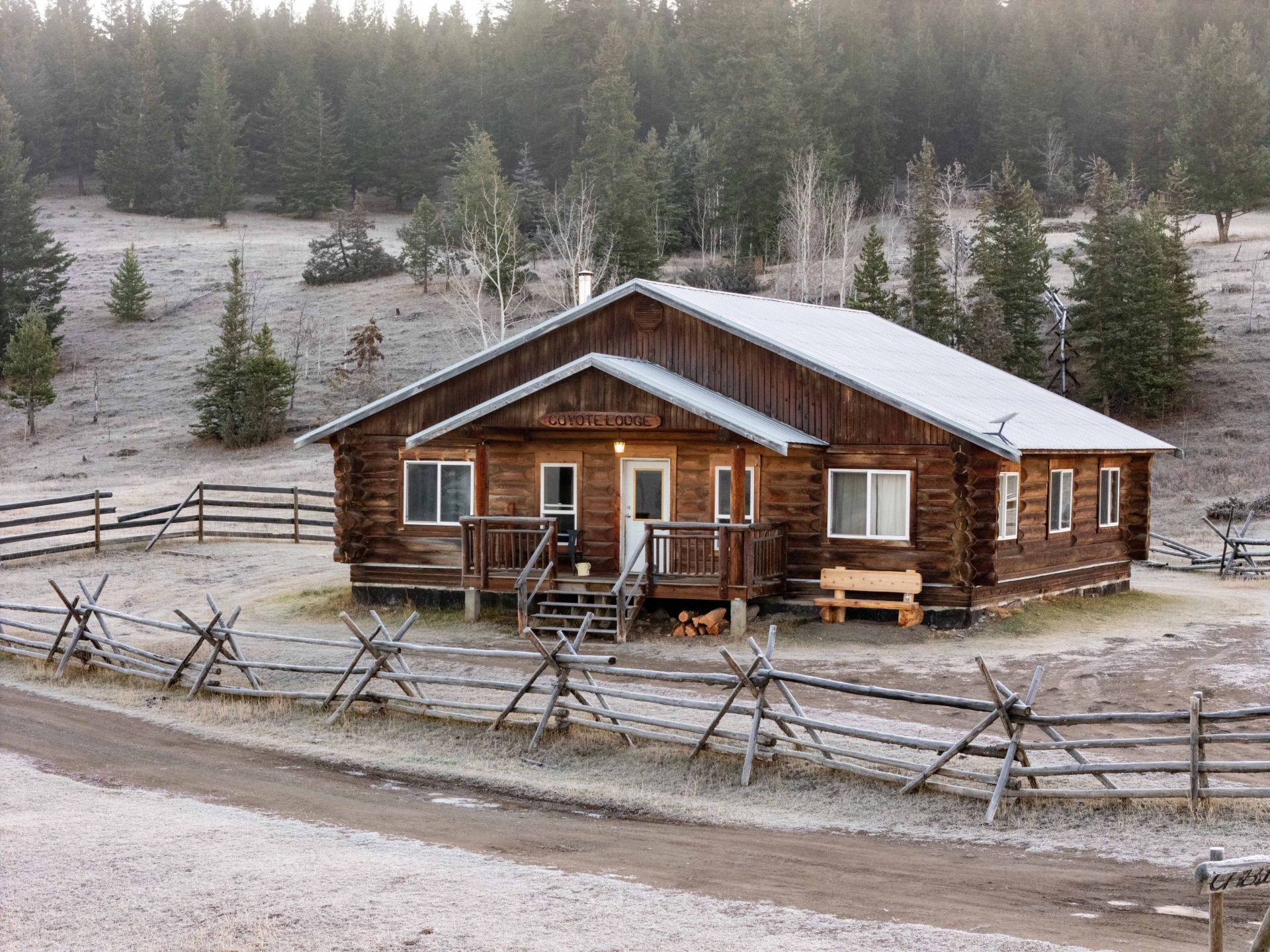 Coyote Lodge exterior at Big Bar Guest Ranch