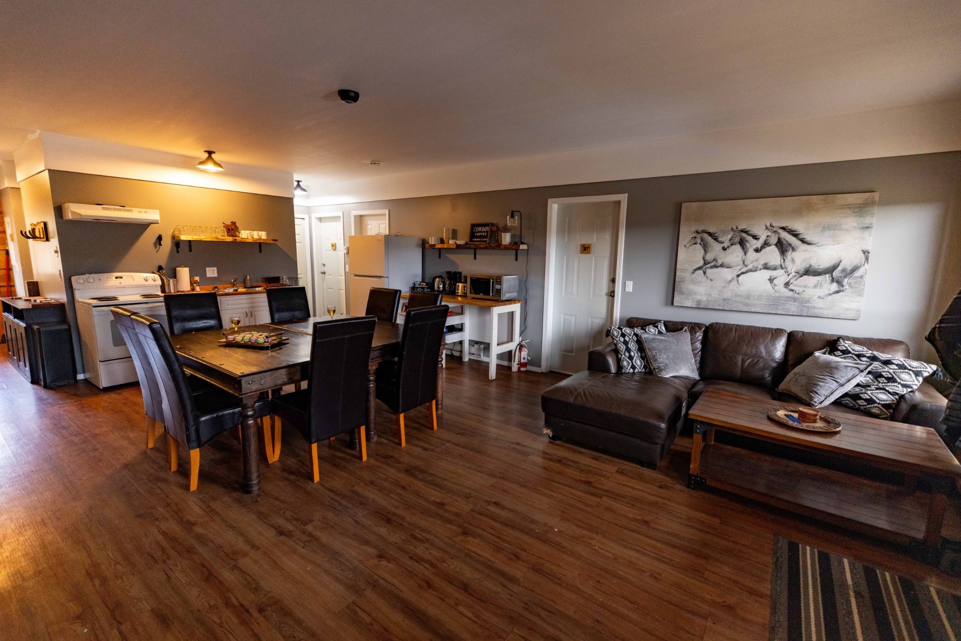 Coyote Lodge open kitchen, dining, and living area